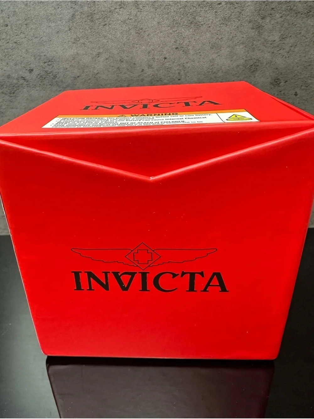 Invicta elegant unique